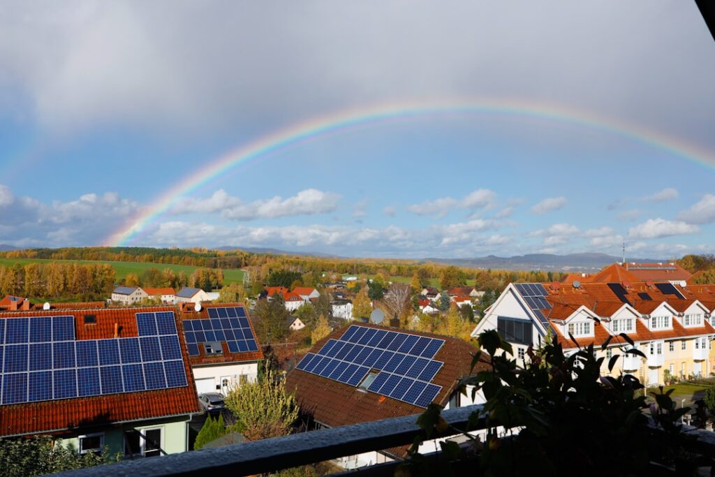 how do solar panels work for your home
