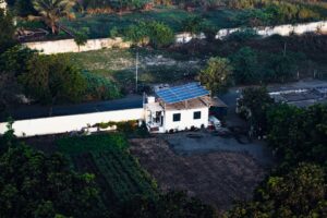 energy storage home solar panels battery system grid independence